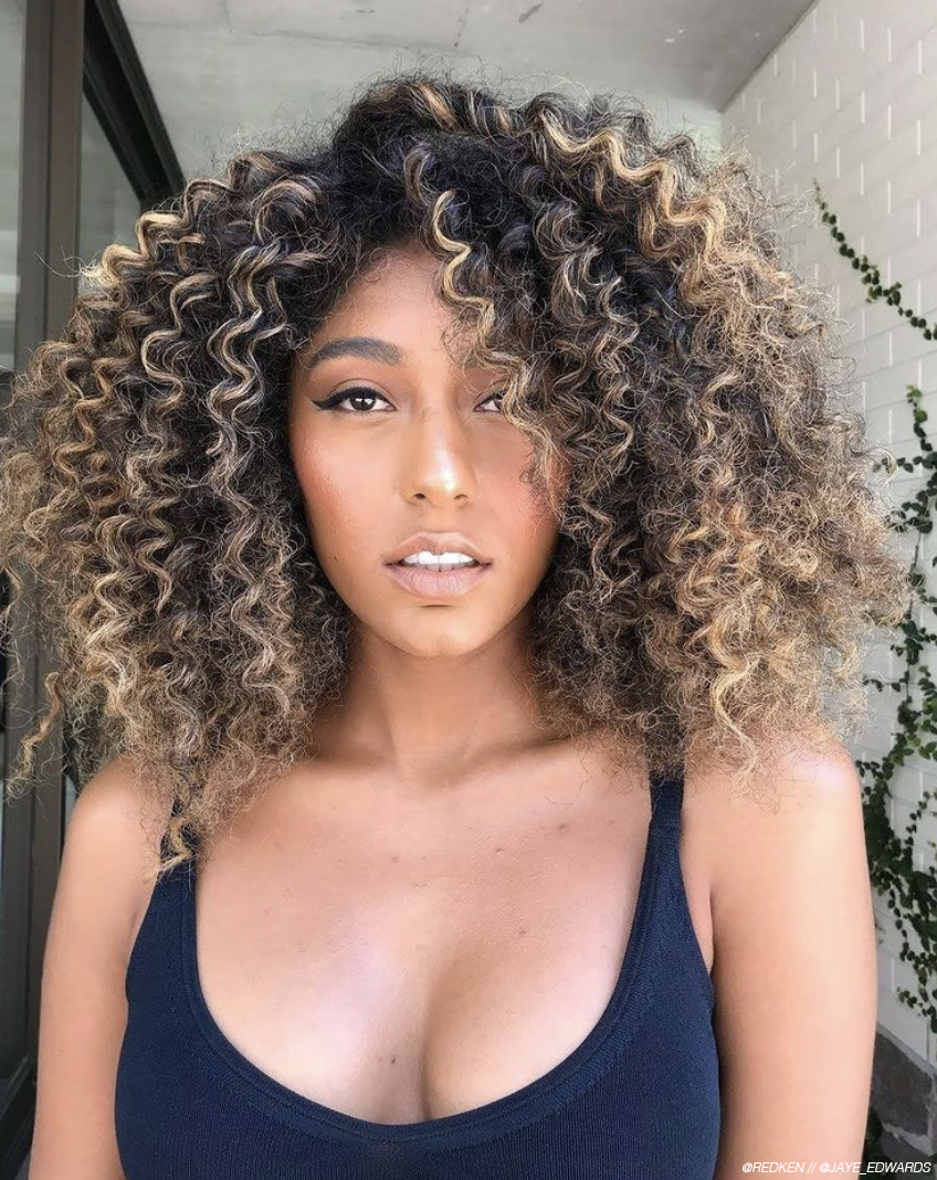 Blonding Techniques for Curly & Coily Hair Patterns - Bangstyle - House of  Hair Inspiration