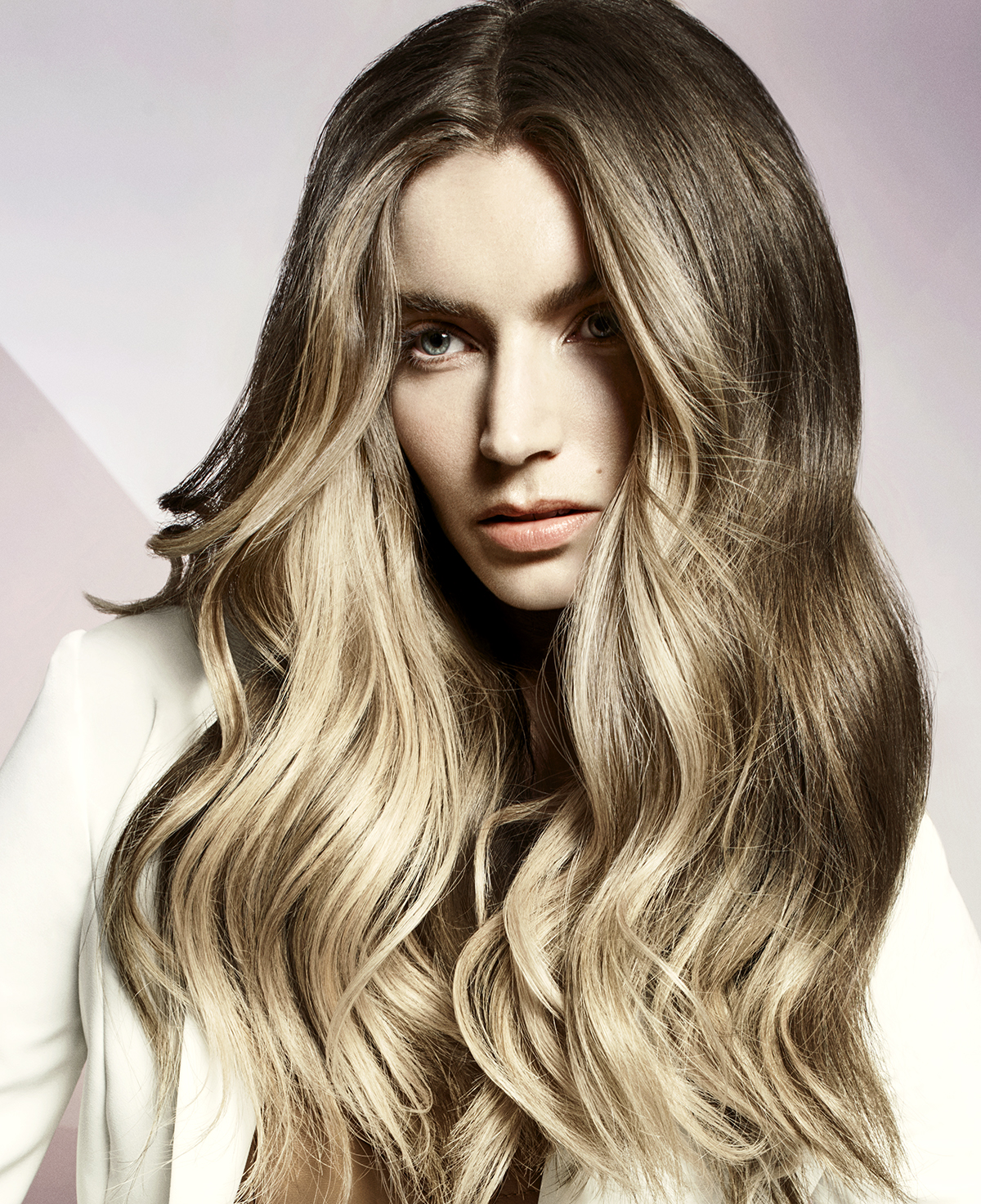 2022 blonde hair color trends