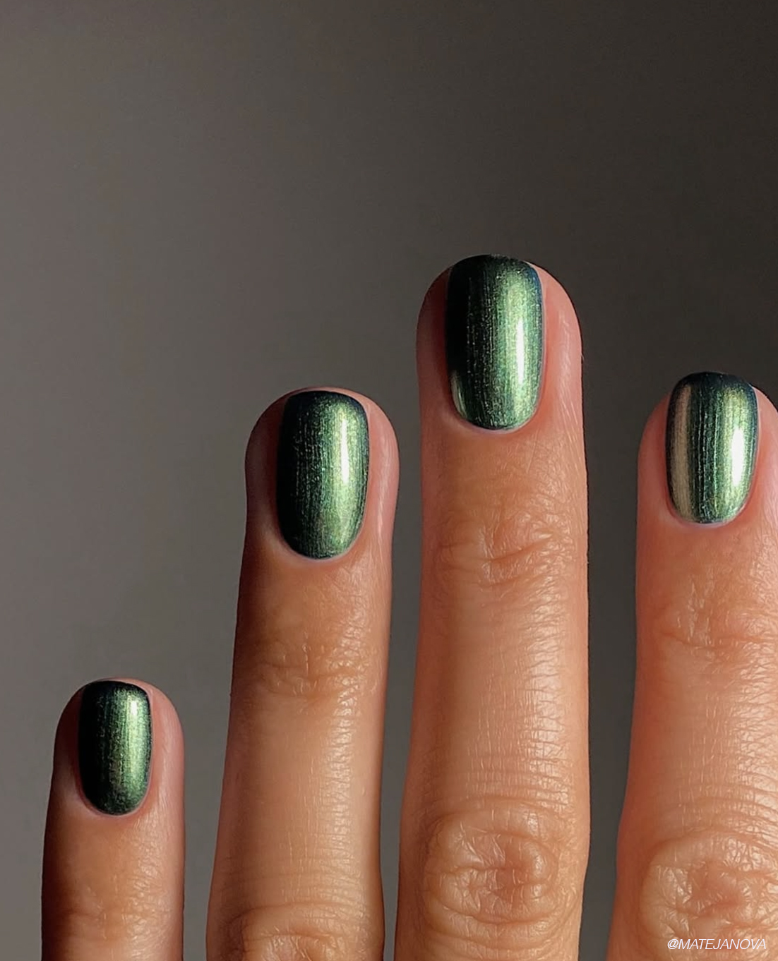 4b5583fa0052a50a9ede wicked green nails