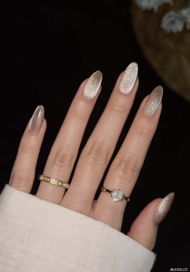 Af592daae145946474b5 velvet