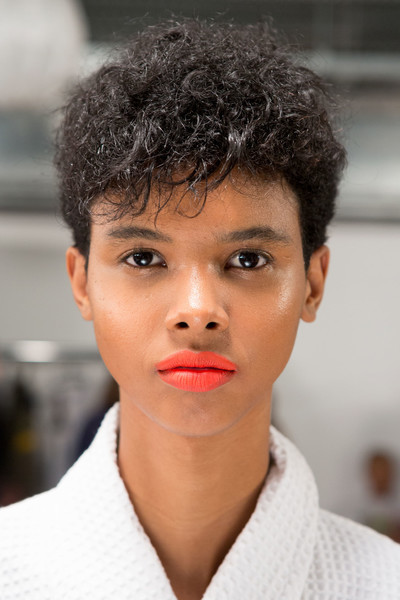 BREAKING HAIR TREND: ANDROGYNOUS BEAUTY AND THE POLITICS OF ART ...