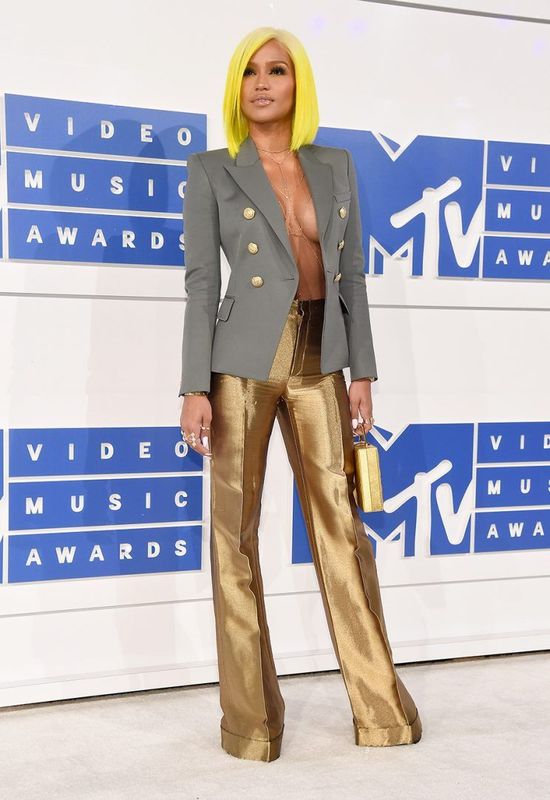 Cassie, Yellow Bob, 2016 MTV VMA'S