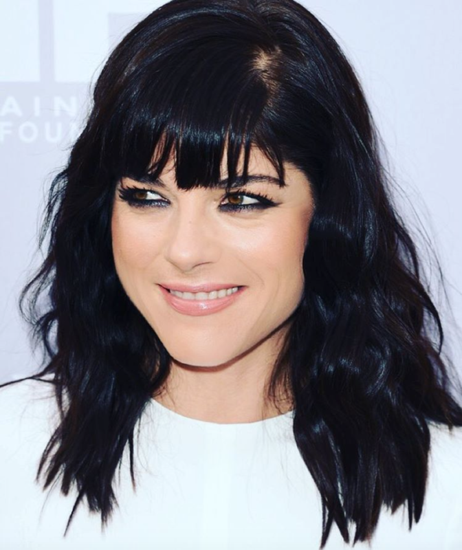 Photo of Selma Blair with Waves in her Hair