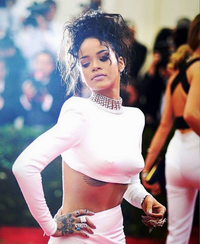 Rihanna, Bangs