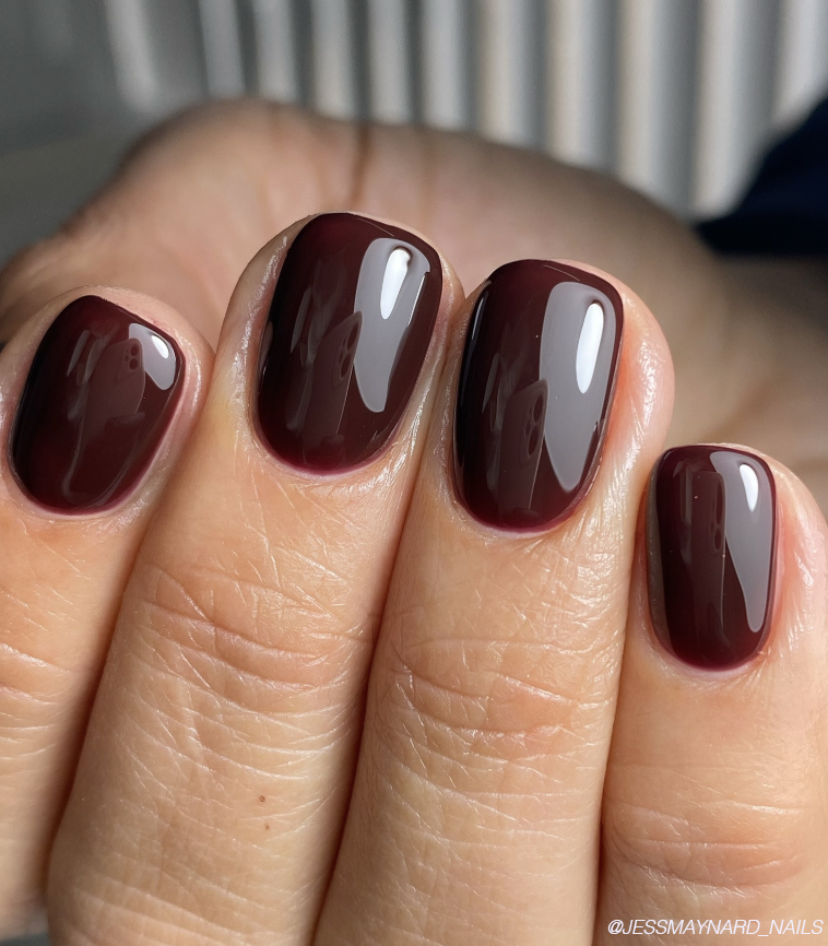 F418e7e8dc39a5047f20 red velvet mani