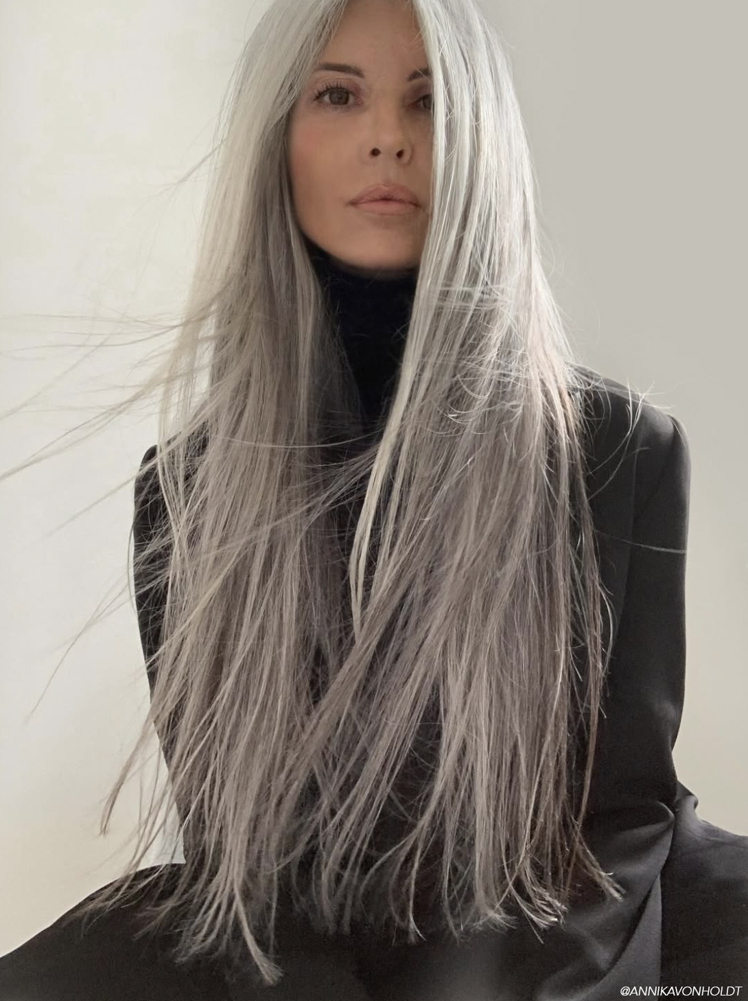 Fcb8a7d8b92d2cd65d13 grey hair trends