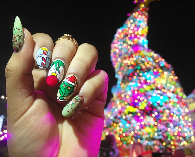 Grinch chRistmas nails - Nailstyle - House of Nail Inspiration