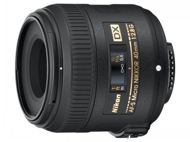 26-Nikon-AF-S-DX-Micro-NIKKOR-40mm-f-2-8G-Lens