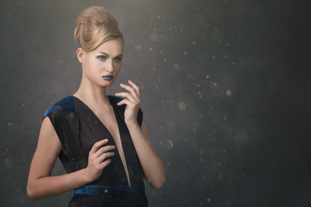 Stoic Beauty 
model | Katya Estes
Styling | Raina Trimble
Make up | Ashley Flora
Hair | Matthew Tyldesley
Photography | Joey Goldsmith