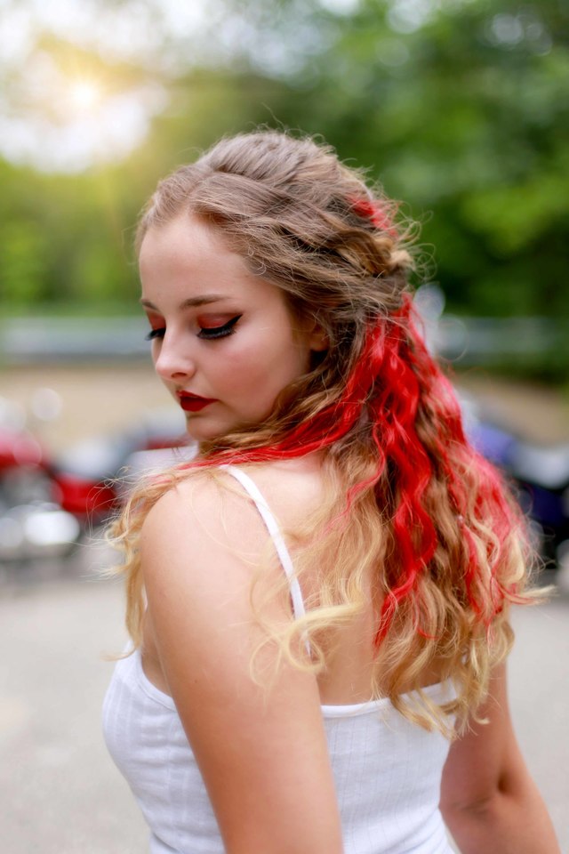 Red hOt afternoon
