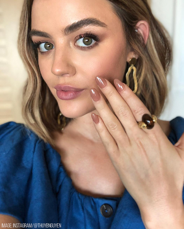 Re sized 6f4393b3addd16ca5dad celeb nail trends