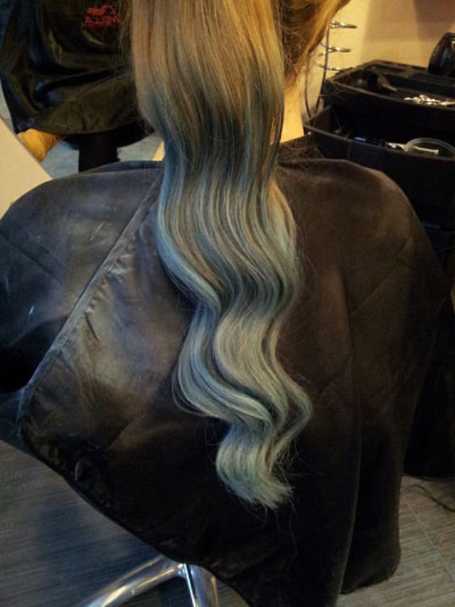 blue wave hair 
