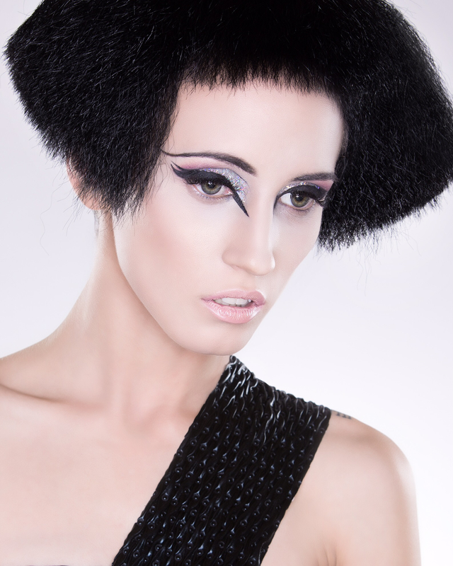 Photo: Keith Bryce
Makeup: Toni Zitting
Hair: Lizz Kopta