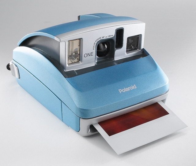 Polaroid-600-Camera