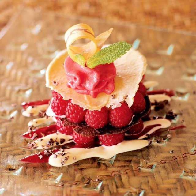 Vila-Joya-Raspberry-Dessert1