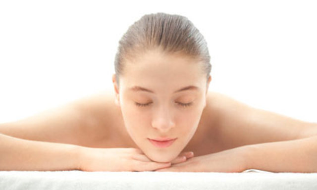Woman-relaxing-at-a-spa-001