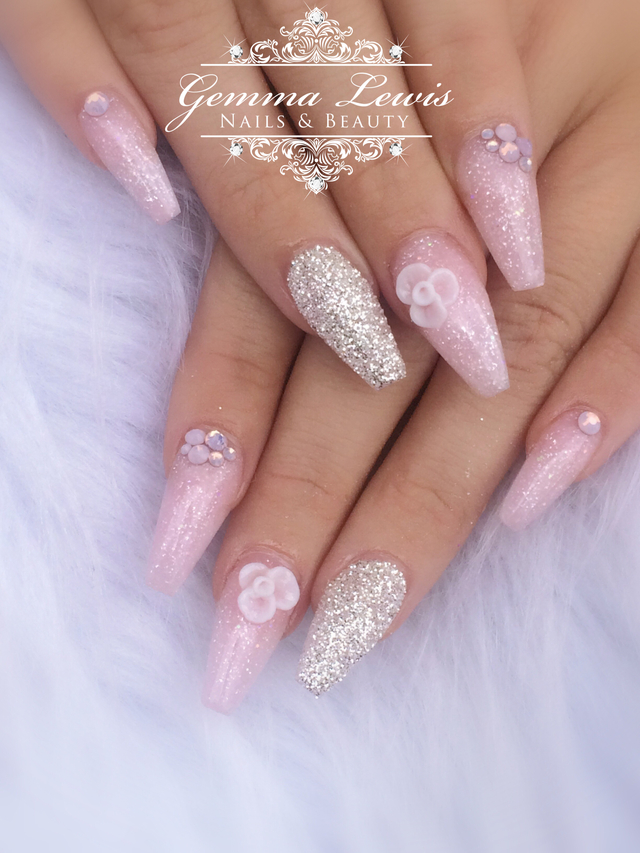 Pretty Pink Nails Nailstyle House Of Nail Inspiration