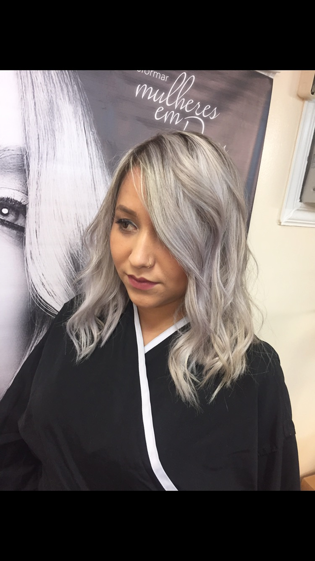 PLatinum Blonde