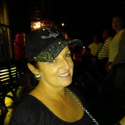 Re sized e97d31966adaf363d541 image