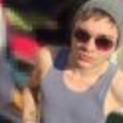 Re sized fb100000592070940 1366200386 ava