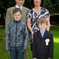 Re sized fb100001022359012 1382816071 ava