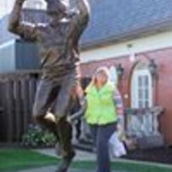 Re sized fb100002167851970 1388117235 ava