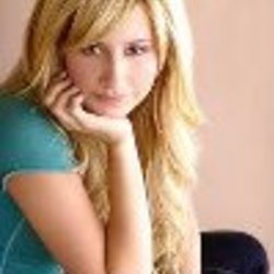 Re sized fb100003141235838 1375974371 ava