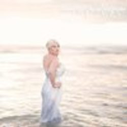 Re sized fb1047379261 1373545878 ava