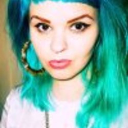 Re sized fb1151107078 1366373337 ava