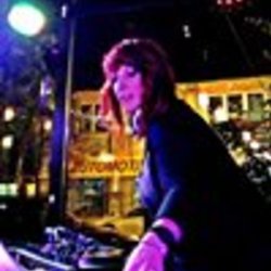 Re sized fb12101680 1378917803 ava