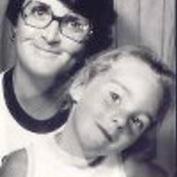 Re sized fb1224850565 1371669971 ava