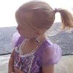 Re sized fb1268110893 1378160826 ava