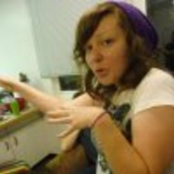 Re sized fb1317744547 1360536410 ava