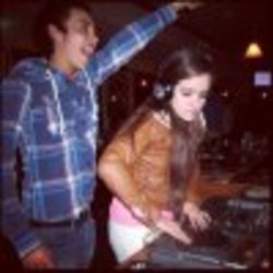 Re sized fb1439610368 1367441865 ava