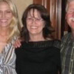 Re sized fb1544022405 1358944896 ava