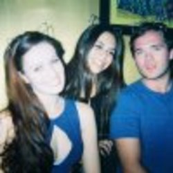 Re sized fb1574400085 1361963320 ava