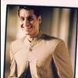 Re sized fb1584195940 1388869821 ava