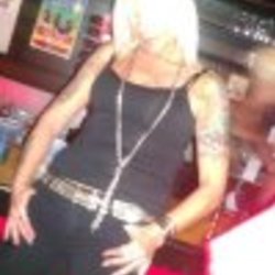 Re sized fb1640805752 1367900343 ava