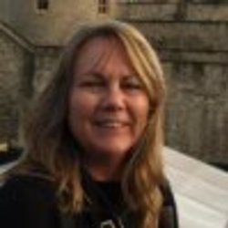 Re sized fb1654600176 1370235008 ava