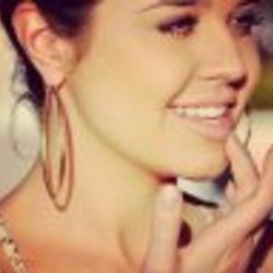 Re sized fb1775004854 1359029109 ava