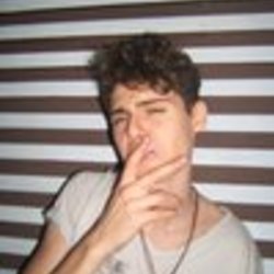 Re sized fb1790591922 1371237438 ava