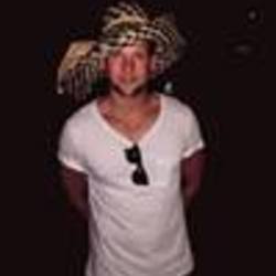 Re sized fb618980276 1388785817 ava