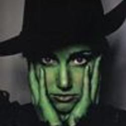 Re sized fb698987823 1383767063 ava