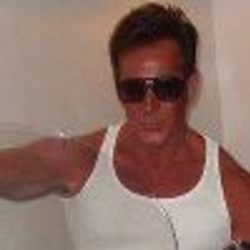 Re sized fb740173585 1362063427 ava