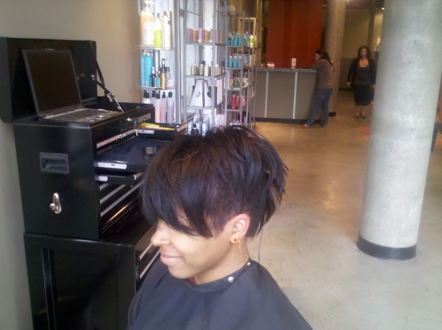 Emmett Henley @ Vasuda Salon Beautiful Hair Cut 2