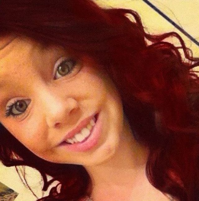 red curly hair 