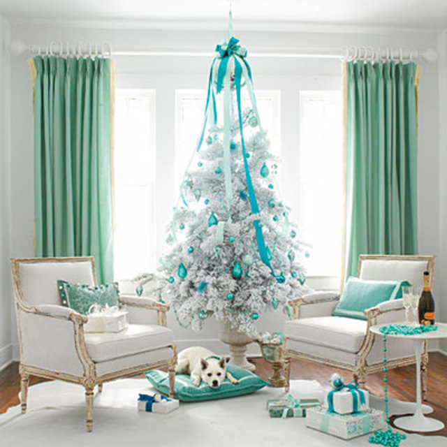 white-christmas-tree-l