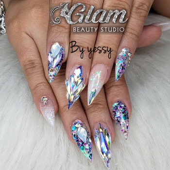 Yessi nails