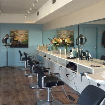 LittleStrandSalon
