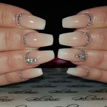 Gel-ous Nails and Beauty